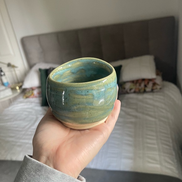 Bowl / Cup / Vase -Hand made pottery - Picture 2 of 5
